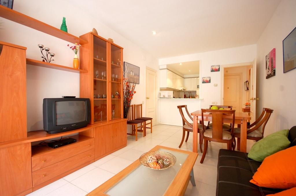 Lets Holidays Beach Apartment 2Rooms Tossa Tossa de Mar Bilik gambar