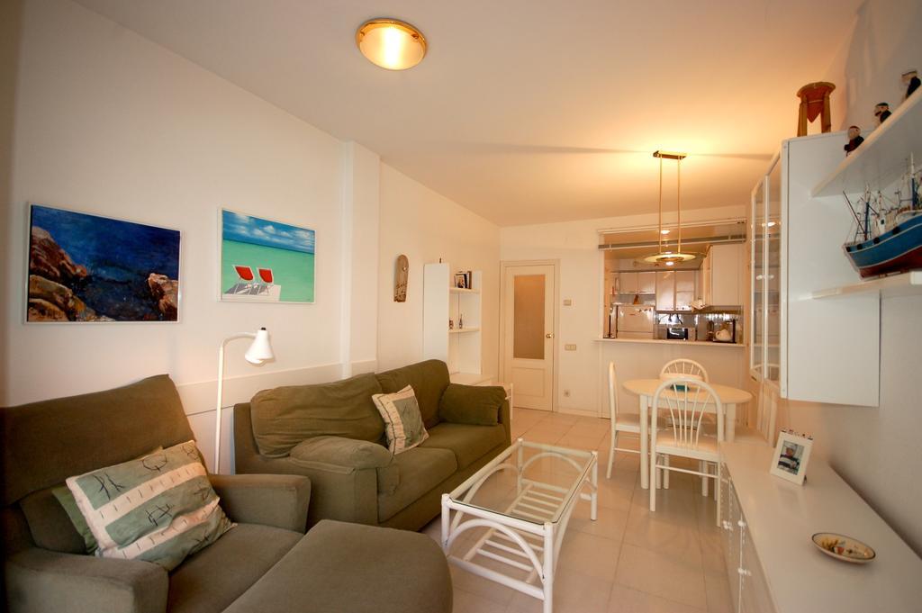 Lets Holidays Beach Apartment 2Rooms Tossa Tossa de Mar Bilik gambar